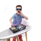 VTech - Kidi DJ Mix - Français-Connectez-vous à votre liste de lecture musicale via la technologie sans fil BLUETOOTH ou un câble audio, écoutez vos mash-ups via le haut-parleur intégré ou branchez un casque (lecteur de musique, câble audio et casque non inclus). 