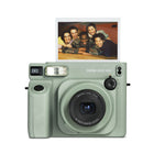 Fujifilm - Appareil photo instantané Instax Wide 400 - Vert-L'exposition automatique et le réglage du flash assurent la qualité des photos sans intervention manuelle, donc vous pourrez mieux vous concentrer sur la capture du moment présent