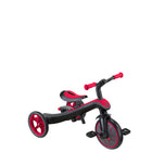 Globber - Tricycle Explorer – Rouge-Poignée parentale réglable avec 2 hauteurs (92 cm, 96 cm du sol) et poignée en TPR pour une prise en main confortable. Le système de direction intégré et le système de roue libre avant permettent aux parents d’aider et de guider les tout-petits dans l’apprentissage de la direction