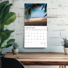 Plato - 2026 Plages Calendrier mural Suspendu Mensuel - 30,5 cm l x 61 cm H - Anglais-Caractéristiques - 16 mois (mise en page sur deux pages de septembre à décembre 2025 et de janvier à décembre 2026) , 30,5 cm x 30,5 cm (fermé) , 30,5 cm x 60,9 cm (ouvert) , 28 pages