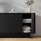 Prepac - Buffet Finnley de 61,5 po avec tablettes réglables, système de verrouillage par pression et 4 portes - Chêne noir-Facile À Assembler: Le buffet en chêne noir comprend des instructions détaillées étape par étape et toutes les pièces nécessaires. Le buffet polyvalent peut généralement être assemblé en 60 minutes ou moins avec des outils de base par deux personnes