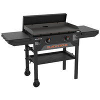 Blackstone - 28" Station de cuisson à gril original Omnivore avec couvercle rigide-Technologie de plaque de plancha Omnivore : Temps de préchauffage et de récupération plus rapides, distribution de chaleur uniforme, efficacité énergétique supérieure avec moins de BTU requis pour des températures de cuisson optimales, et coupe-vent intégrés pour garder l'air chaud à l'intérieur et l'air frais à l'extérieur.
