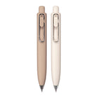Uniball - Stylos à gel rétractables de poche Uni One P - 0.5 mm - Encre noire - Café & Yaourt - Paquet de 2-L'encre spécialement formulée reste à la surface des fibres plutôt que d'être absorbée par le papier.