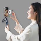 Adam Elements - Trépied perche à selfie sans fil Bluetooth SELFIE Pro avec lumière LED – Noir-Compatibilité étendue : Compatible avec les appareils iOS et Android, avec une portée de contrôle allant jusqu’à 10 mètres pour des prises de vue pratiques