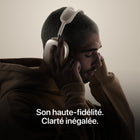 Apple - AirPods Max 2 (USB-C) - Lumière stellaire-Audio Spatial Personnalisé: Les AirPods Max 2 vous plongent dans une expérience d’écoute immersive digne du cinéma grâce à un son adapté à la forme de vos oreilles et au suivi dynamique des mouvements