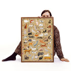 Banana Panda - Puzzlove, Chats, 9 ans et +-Le grand puzzle éducatif 19 x 27" est une façon amusante et pratique de découvrir et d'en apprendre davantage sur les animaux, les continents et la géographie du monde entier.