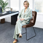 Chaises de salle de réunion rembourrées Homy Casa - - Lot de 2, simili-cuir suédé brun vieilli-Polyvalent pour tous les environnements : Idéal pour cuisines, cafés et restaurants.