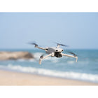 DJI - Lito X1 Drone Caméra 4K avec télécommande RC-N3-Performance inégalée en faible luminosité : profitez de 14 niveaux de plage dynamique qui préservent les détails riches dans les montagnes ensoleillées ou les paysages urbains nocturnes avec un bruit minimal.