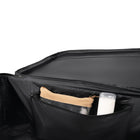 Bugatti - Valise de cabine à coque souple  20po de la collection Cannes - Noir-Double roues pivotantes à 360° pour un roulement fluide et silencieux
(8 roues)