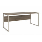 Bush Business Furniture - Table d'ordinateur hybride 72 po L x 30 po P, hickory moderne (HYD373MH)-Le bureau d'ordinateur 72 po L x 30 po P x 30 po H avec pieds en métal présente un espace de travail pratique et durable pour le professionnel moderne