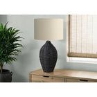 Monarch Specialties - Luminaire - 30 po H - Rotin Noir - Abat-Jour Beige - Transitionnel-L'interrupteur à 3 voies, associé à une ampoule de 100 W à 3 voies (non incluse), offre une luminosité personnalisable, vous permettant d'éclairer une pièce avec facilité et de créer l'ambiance appropriée