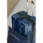 Samsonite - Quest-X Valise De Cabine Spinner Extensible - 21.5 po - Lagon Bleu-La serrure montée approuvée par la TSA offre une sécurité supplémentaire pour vos effets personnels