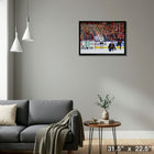 Connor McDavid 20x29 Oilers Celebration - Toile encadree - 31" x 22"-Prêt à accrocher - livré entièrement assemblé