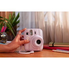 FUJIFILM - Appareil instantané instax mini 13 - Vert lagune-Dragonne intégrant un accessoire de réglage de l'angle pour l'appareil