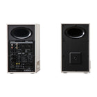 Edifier - Enceinte de monitoring True Sound MR5 - Blanc-Streaming sans fil stable avec connexion multipoint, plus entrées XLR, TRS, RCA, AUX et sortie casque 3,5 mm sur le panneau avant : connectez de manière transparente du matériel de studio, des instruments ou des écouteurs pour une utilisation polyvalente.