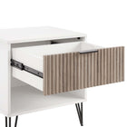 Manhattan Comfort - Table de nuit moderne DUMBO 20,07" à 1 tiroir - Blanc et gris rustique - Lot de 2-Pieds évasés en métal doré élégants ajoutant une touche de design mode et de durabilité