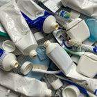 TerraCycle - Rebuts et emballage d'articles de soins dentaires - Zero Waste Box- Petite-Inclus : boîte de collecte durable imprimée en couleur avec doublure interne, étiquette d’expédition UPS prépayée pour le retour, et recyclage des déchets collectés.