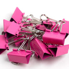 JAM Paper - Pinces à reliure colourées - taille moyenne - 32 mm (1 1/4 po) - pinces à reliure roses - paquet de 15-La forte adhérence des pinces à reliure maintient les piles de papier en vrac solidement fixées ensemble, sans risque de glissement ou de chute.
