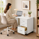 HOMCOM - Bureau d’ordinateur pliable mobile avec 3 tiroirs et roulettes - grain de bois blanc-Le panneau de particules à finition mélaminée est lisse et facile à nettoyer