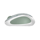 Logitech - Souris sans fil Design - Jardin brumeux-PORTABLE ET CONFORTABLE : son design léger et portable doté d’un stockage USB intégré permet de vous rendre facilement à vos réunions ou de l’utiliser en déplacement , les revêtements latéraux en caoutchouc doux ajoutent un confort supplémentaire