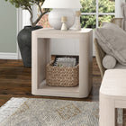 Hudson&Canal - Table d'appoint carrée Kellan (50 cm de largeur) - Blanc aulne-Finition en blanc aulne aspect bois