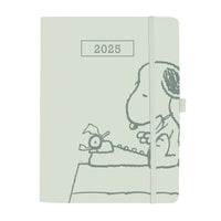 Graphique - 2024-2025 Académique Sauge Peanuts Hebdomadaire/Mensuel Planificateur de Bureau - 15.24 x 20.32 cm-18 mois