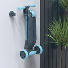 Yvolution - Yglider Nua Trottinette - Bleu-Dites adieu aux espaces encombrés et profitez du confort grâce à l'emplacement unique pour accessoires du Y Glider Nua. Accrochez-le au mur ou rangez-le derrière une porte pour un rangement simple et un gain de place.
