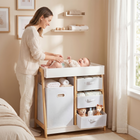 Qaba - Table à langer pour bébé avec matelas imperméable, 3 tiroirs et grand panier-Trois tiroirs et un panier gardent les essentiels de bébé bien organisés  
