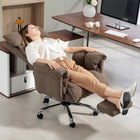 HOMCOM - Fauteuil de bureau exécutif inclinable avec repose-pieds et appui-tête - brun clair-Le dossier inclinable à 3 niveaux (105°, 120° et 135°) offre un confort supplémentaire