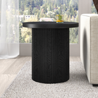 Hudson&Canal - Table d'appoint ronde cannelée Isa de 56 cm de large, finition grain noir-La table de montage supporte un poids maximal de 40 livres