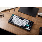 Keychron - Q1 Max RGB Wireless Mechanical Keyboard - Brown Switch - 75% Layout with Knob - Carbon Black-Performance puissante : Équipé d'une puce ARM Cortex-M4 puissante et taux d'interrogation de 1000 Hz, le Q1 Max offre une réactivité fulgurante pour les jeux et les tâches de productivité.