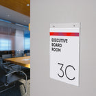 Porte-affiche à montage mural Deflecto Classic Image – Orientation portrait − 2 po l x 11 po H – Transparent-8