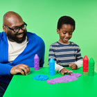 Kinetic Sand - Stamp N' Roll ensemble de jeu-Stimule l'imagination : Les enfants développent leur motricité fine et leurs capacités sensorielles en tamponnant, en faisant rouler et en faisant couler le Kinetic Sand entre leurs doigts, pour une expérience créative satisfaisante
