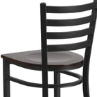 Flash Furniture – Tabouret bistro HERCULES en métal, dossier à traverses, noir, siège en noyer (XUDG697BBARWAW)-Deux barres d'appui courbes