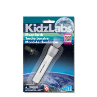 4M - Torche lunaire-La torche mesure 4,5" de long. Fonctionne avec 3 piles bouton (incluses)