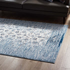 Modway - Chiara Treillis floraux vieillis contemporains Tapis de 5 pi l x 8 pi L - Bleu marocain et ivoire-Dessous en caoutchouc de prise
