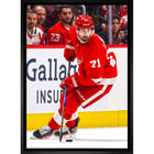 Dylan Larkin Detroit Red Wings - Toile encadree - 22" x 31"-Impression sur toile de qualité supérieure avec bordures enveloppées