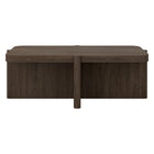 Hudson&Canal - Table basse rectangulaire Laguna - 45 po l - Chêne brun-La table est fabriquée avec des matériaux de haute qualité et présente une finition aspect chêne brun