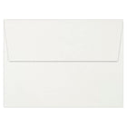 LUX ? Enveloppes d?invitation A7 (5 1/4 x 7 1/4 po), 60lb, blanc avec bande détachable, 250/boîte (4880-WPP-250)-Les enveloppes d?invitations A7 (5 1/4 x 7 1/4 po) sont idéales pour les invitations, les cartes de remerciements, les invitations de mariage, les faire-part et les photos de 5 x 7 po