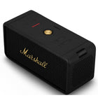 Marshall - Enceinte portable Middleton - Noir/Laiton-PORTABILITÉ ULTIME, PAR PLUIE OU BEAU TEMPS : Grâce à son design emblématique et durable, Middleton est aussi à l’aise dans la boue d’un festival que sur votre étagère. Avec son indice de résistance IP67, elle ne craint ni la pluie ni la poussière. 