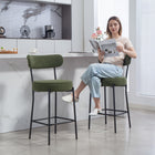 HOMCOM - Tabourets de bar modernes hauteur comptoir 27 po - vert - paquet de 2-Pieds robustes en acier avec patins réglables pour garder les tabourets stables sur toute surface 
