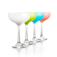 Table 12 - Ensemble de 4 mini-verres à cocktail - 5,8 oz - couleurs assorties-Ensemble de 4 pièces : 1 verre bleu clair, 1 verre vert pâle, 1 verre rose et 1 verre blanc.