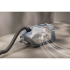 Miele - Aspirateur-traîneau Guard L1 - Bleu-Fonctions pratiques — Écran LCD intuitif, fonctionnement silencieux, tube télescopique réglable en hauteur, suceur 2-en-1 pour tissus d’ameublement et interstices, système de stationnement et rayon d’action de 11 m (36 pi).