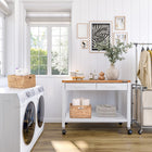 Seville Classics - Îlot de travail - 48 po L x 24 po l x 36 po H - Blanc-Quatre roues robustes de 3 po (2 verrouillables)