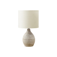 Monarch Specialties - Luminaire - 17 po H Lampe De Table - Résine D'Ivoire - Abat-Jour Ivoire / Crème - Contemporain - Moderne-Cette lampe de table de 17 pouces de haut est dotée d'une base chic en résine ivoire avec une finition texturée et nervurée pour ressembler à de la pierre naturelle, ce qui en fait la pièce d'accent parfaite pour rehausser le décor d'un salon, d'une chambre ou d'un bureau à domicile contemporains