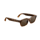 Meta - Lunettes Adventurer - écaille, verres marron-Parlez comme un habitant, que vous vous frayiez un chemin dans un marché animé en Espagne ou que vous discutiez en japonais. Il vous suffit de dire « Hey Meta » pour lancer une traduction en temps réel et échanger avec les autres en toute simplicité.