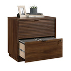 Sauder 426908 La Collection Englewood Classeur latéral - Finition Spiced Mahogany-Tiroirs avec coulisses à extension complète pour dossiers suspendus de format lettre ou légal. 