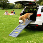 PawHut - Rampe de voiture pliable pour chien, rampe pour chien avec 10 marches antidérapantes - gris-S'étend jusqu'à 60,6 po (154 cm) pour s'adapter à la plupart des SUV et camions sans aucune installation  
