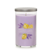 Yankee Candle - Signature Bougie parfumée à la lavande citronnelle - 14 oz-Le couvercle en métal brossé sert de dessous de verre à bougie