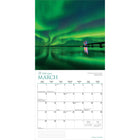 Wyman Publishing - 2026 Couleurs Du Canada Calendrier mural Suspendu Mensuel - 30,5 cm l x 61 cm H - Anglais-À Utiliser Tout de Suite - Calendrier de 16 mois, 12 pages de mois pleines et comprenant en prime les quatre derniers mois de l'année précédente avec une image supplémentaire